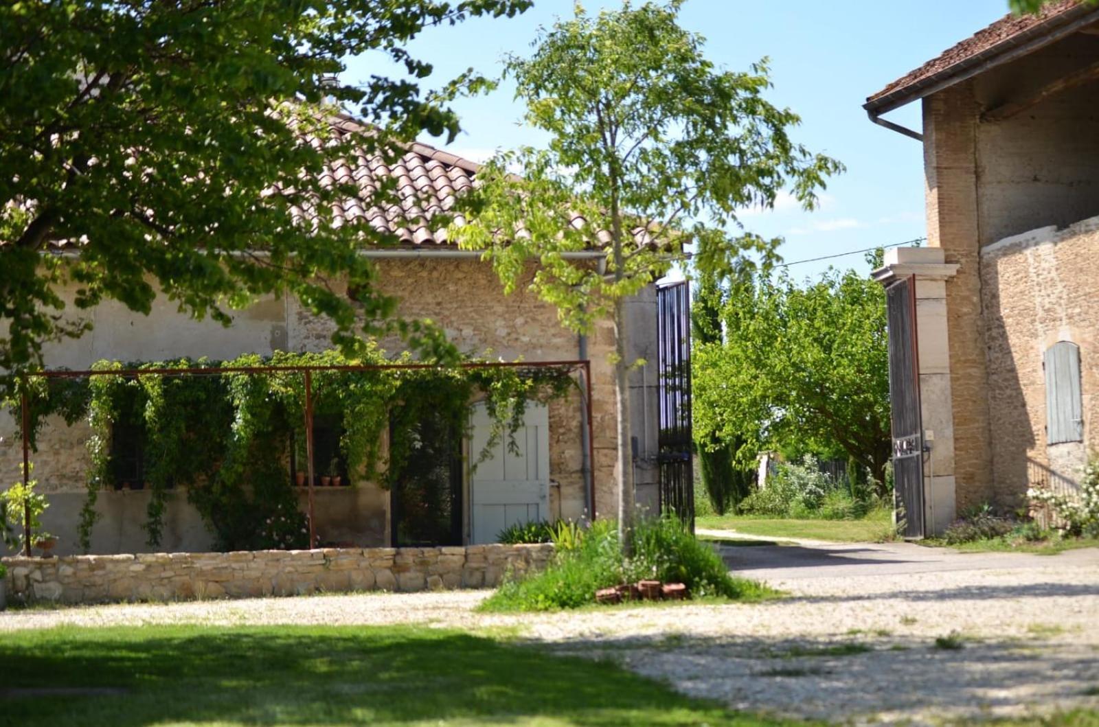 Ferme St Pierre Gite Autonome 2-4 Personnes Bed and Breakfast Chabeuil Exteriör bild